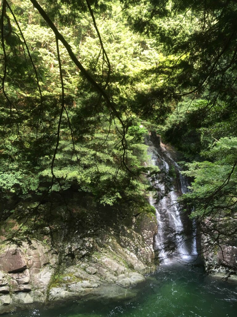 丸木位里について